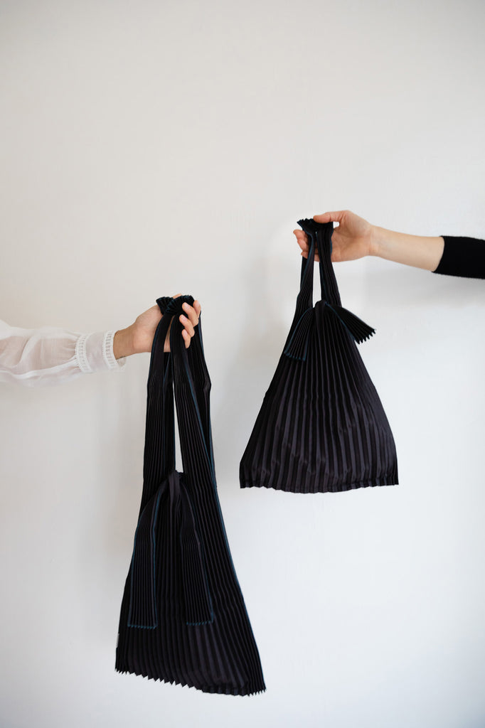 Large Black Pleated Pleco Tote Bag by KNA Plus at Abacus Row