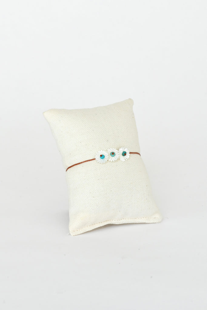 Chrysanthemum Garland Bracelet, White