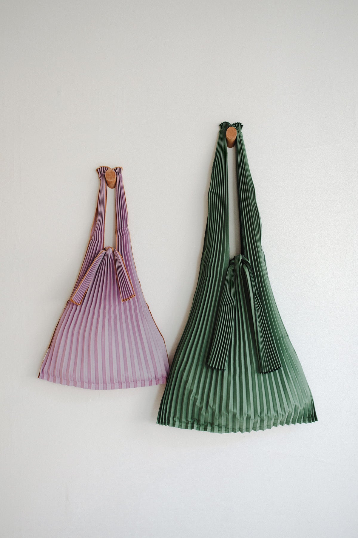 Small Pleated Pleco Tote Bag - Purple + green