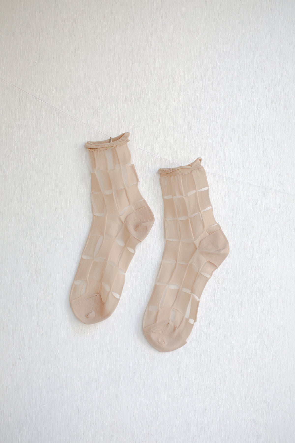 Hansel from Basel Berlin Sheer Short Crew Socks - Nude