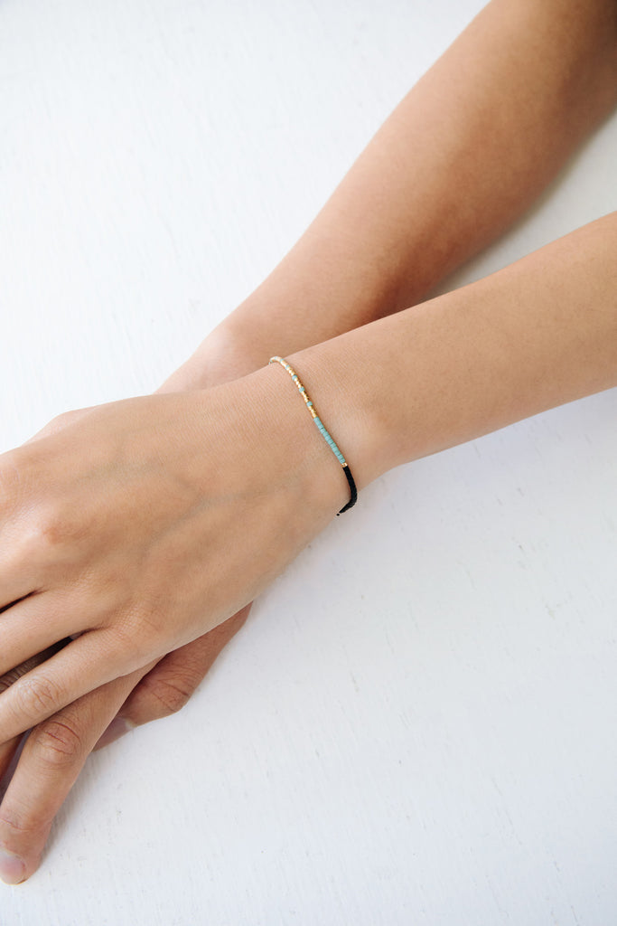 Tottori Bracelet, Oasis