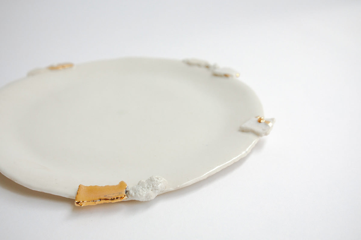 Large Halo Plate by Minh Singer