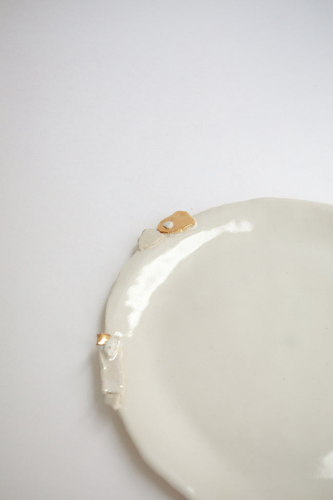 Large Halo Plate by Minh Singer