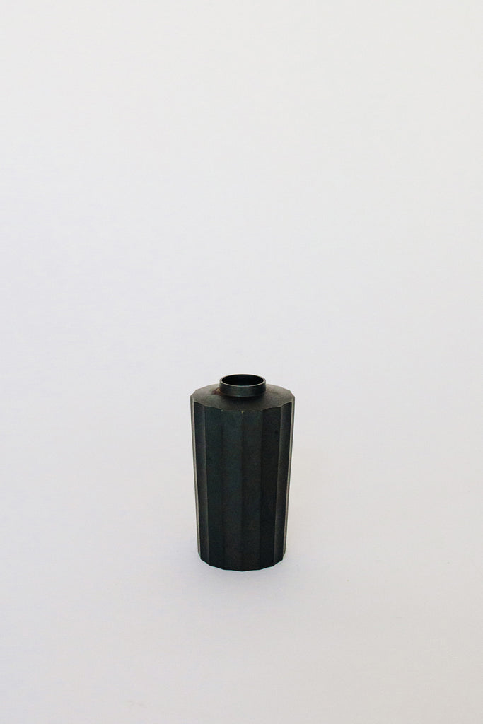 Flower Vase - Blackish Brown Hexadecagon by Nousaku at Abacus Row
