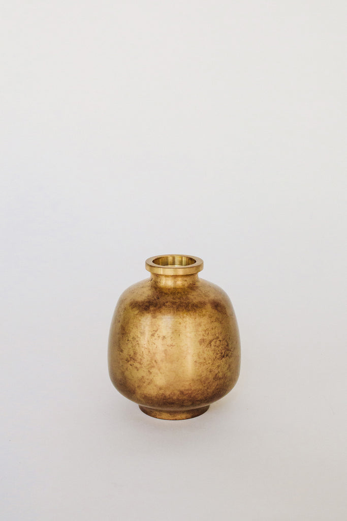 Roman & Williams Guild - Nousaku Burnished-Brass Vase - Gold Roman