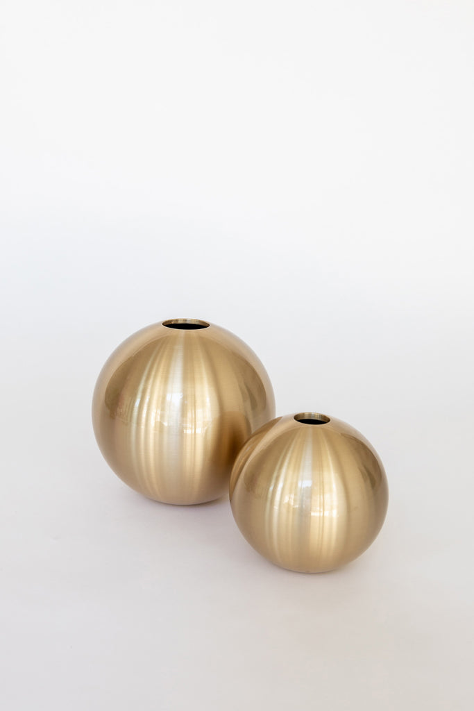 Tama Flower Vases by Nousaku at Abacus Row