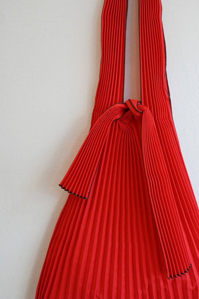 Large Red Pleated Pleco Tote Bag by KNA Plus at Abacus Row
