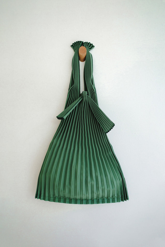 Small Dark Green Pleated Pleco Tote Bag by KNA Plus at Abacus Row