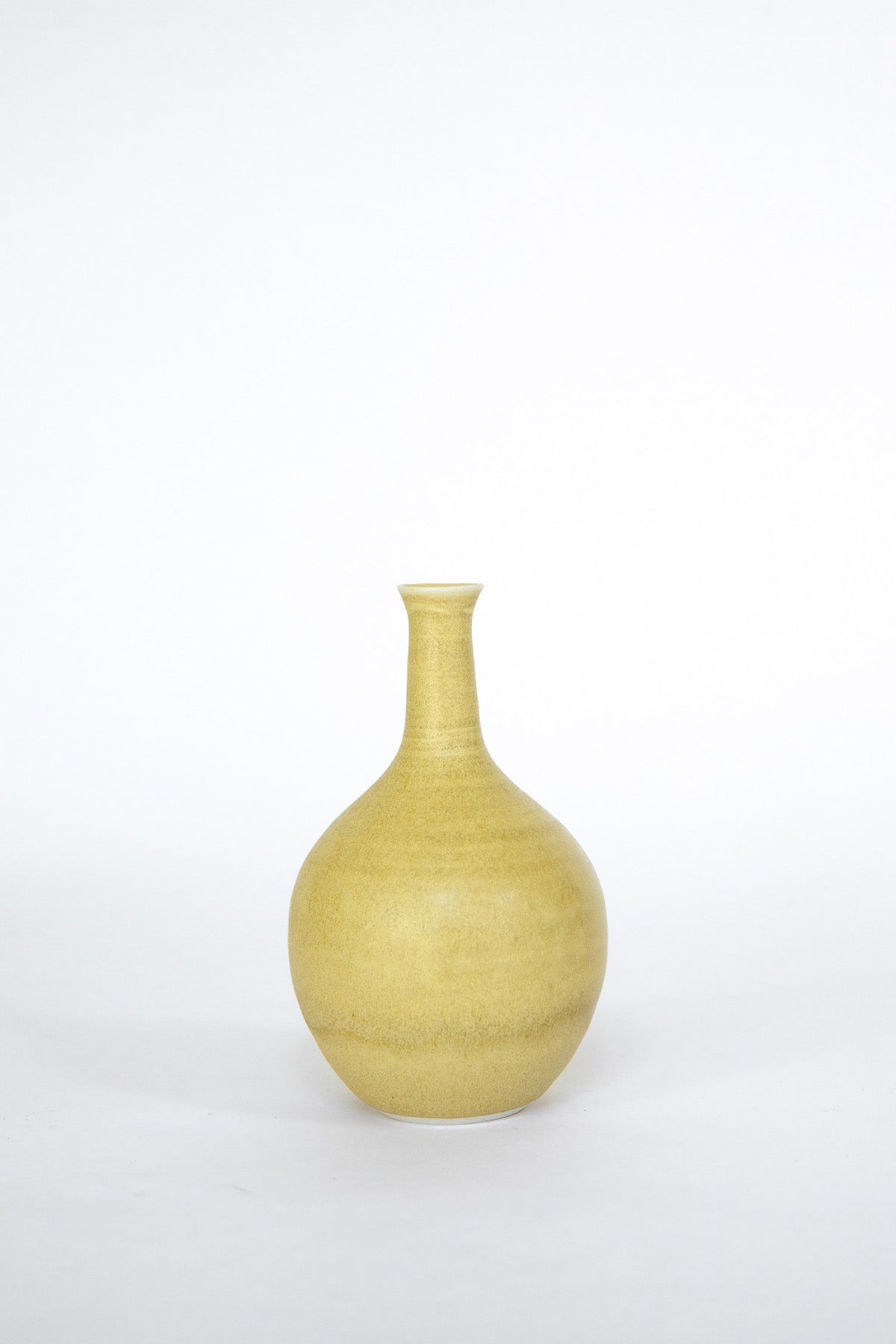 Bud Vase by Vy Voi at Abacus Row