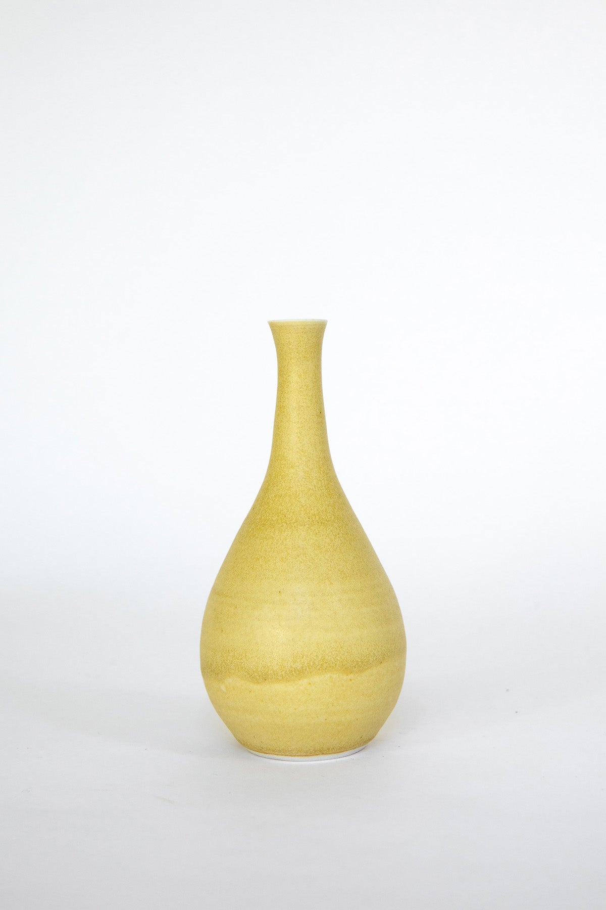 Bud Vase by Vy Voi at Abacus Row