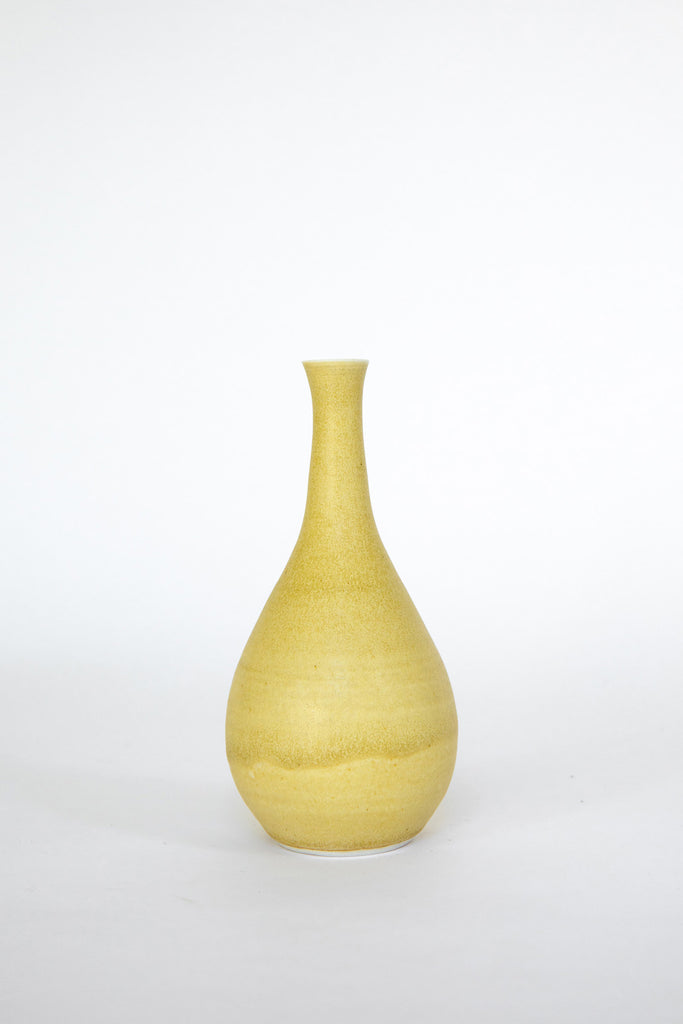 Bud Vase by Vy Voi at Abacus Row