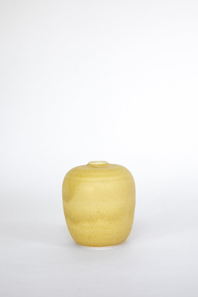 Bud Vase by Vy Voi at Abacus Row