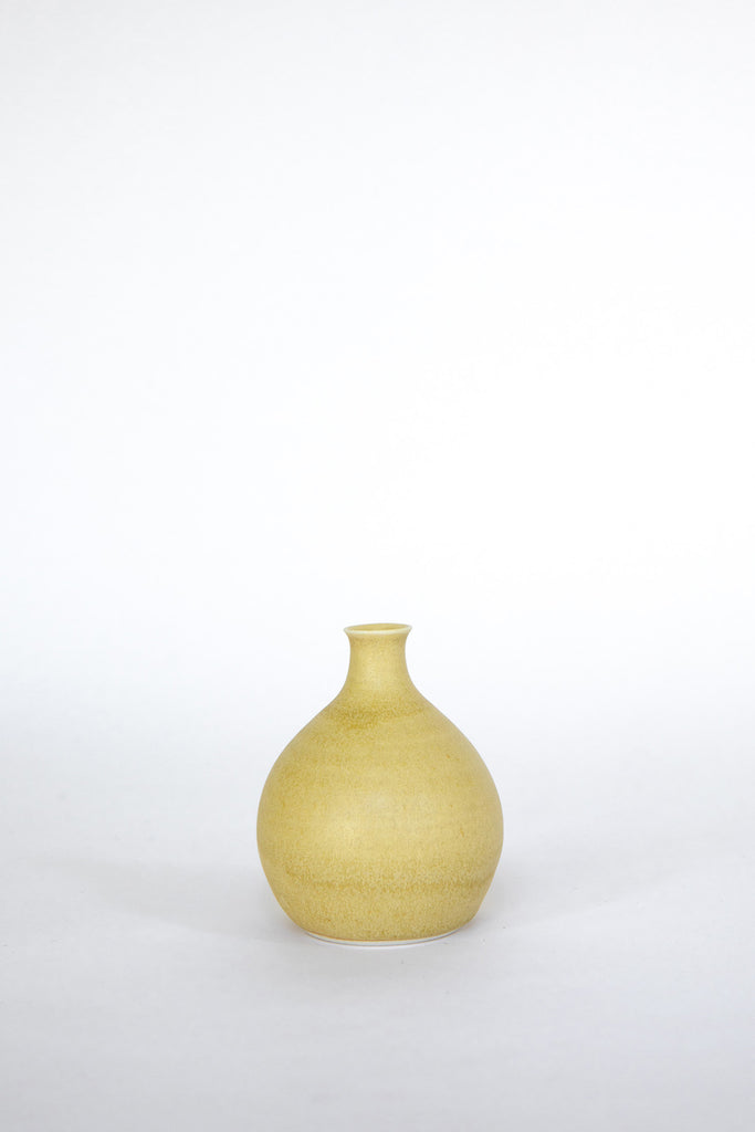 Bud Vase by Vy Voi at Abacus Row