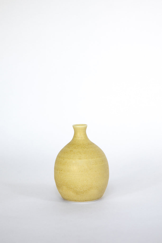 Bud Vase by Vy Voi at Abacus Row