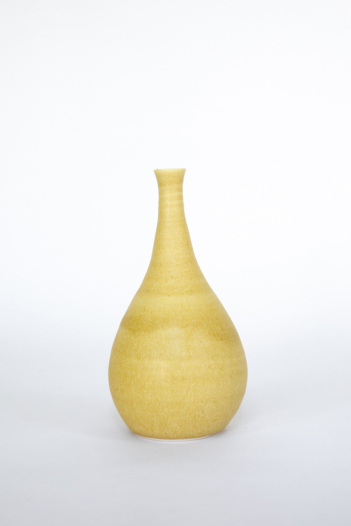 Bud Vase by Vy Voi at Abacus Row