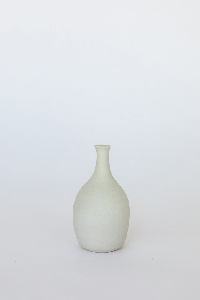 Bud Vase by Vy Voi at Abacus Row