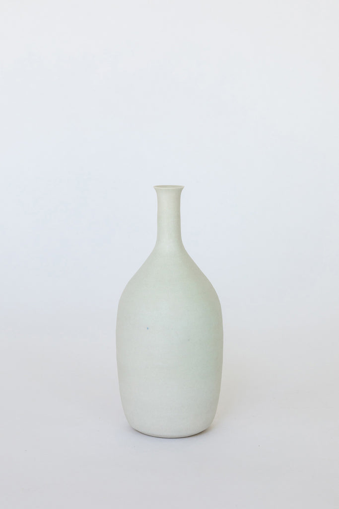 Bud Vase by Vy Voi at Abacus Row