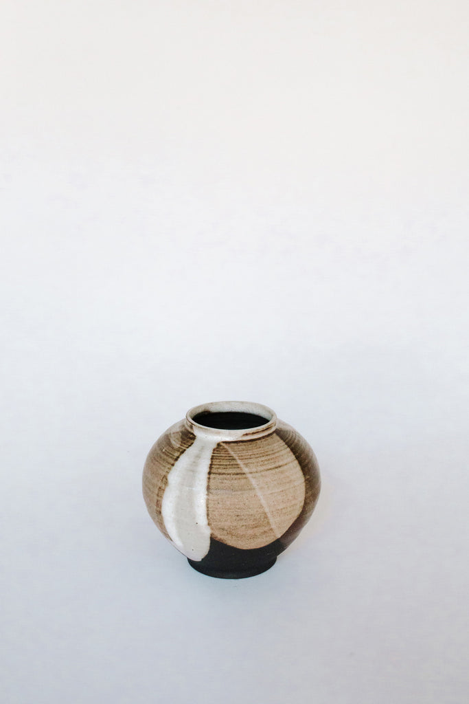 Moon Vase by Yenworks Ceramics